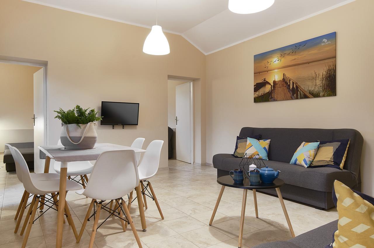 Arenda Apartamenty&Domki Caloroczne Шераков Екстериор снимка